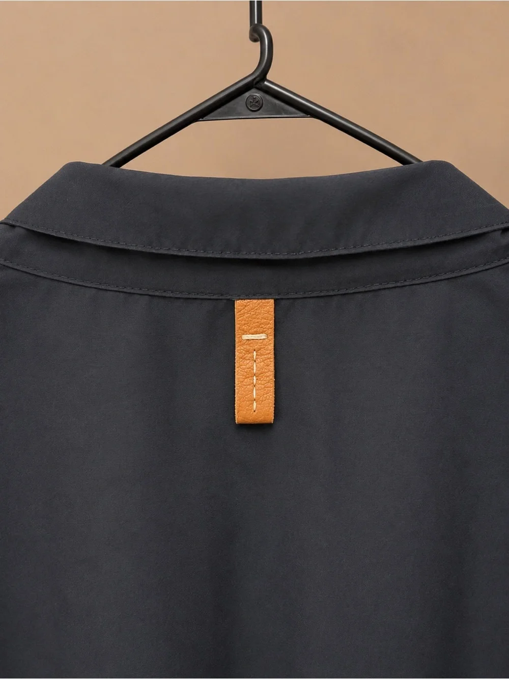 Lafayette 148 New York Blue Cotton Button
Down Shirt XL Leather Tag Accent - Picture 4 of 4